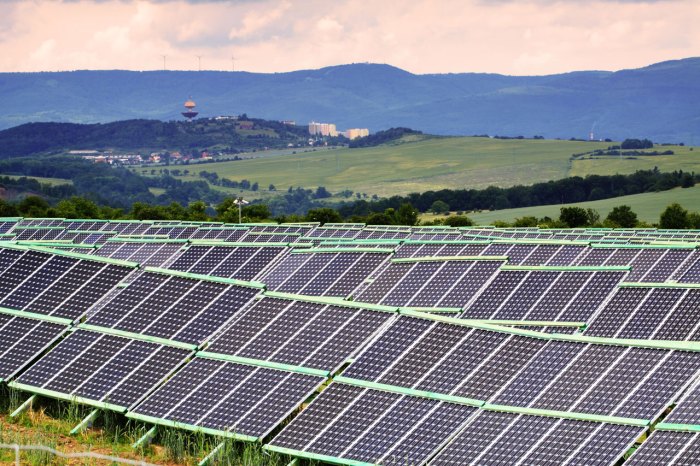 Solar Power Plant Free Stock Photo - Public Domain Pictures